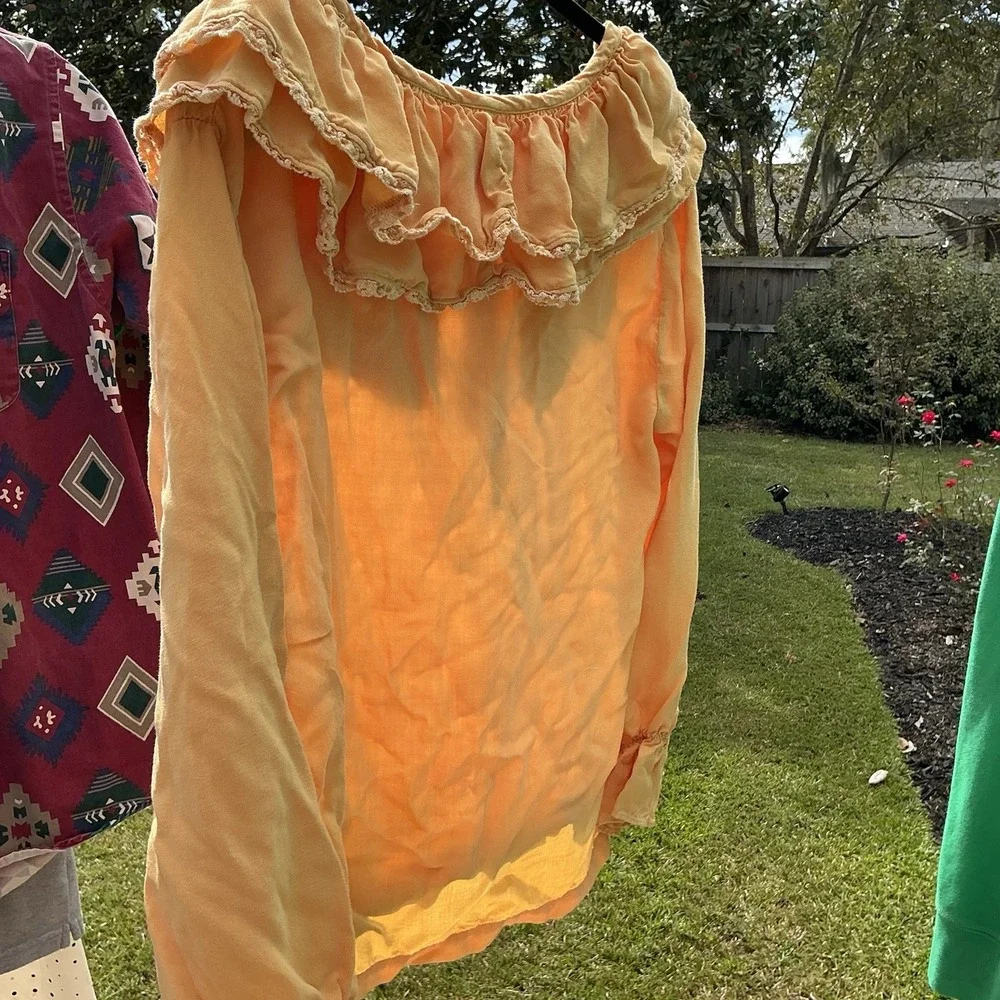 VTG  Compagnie Internationale Express Ruffle Neck Blouse Women's M Peach - Picture 6 of 12